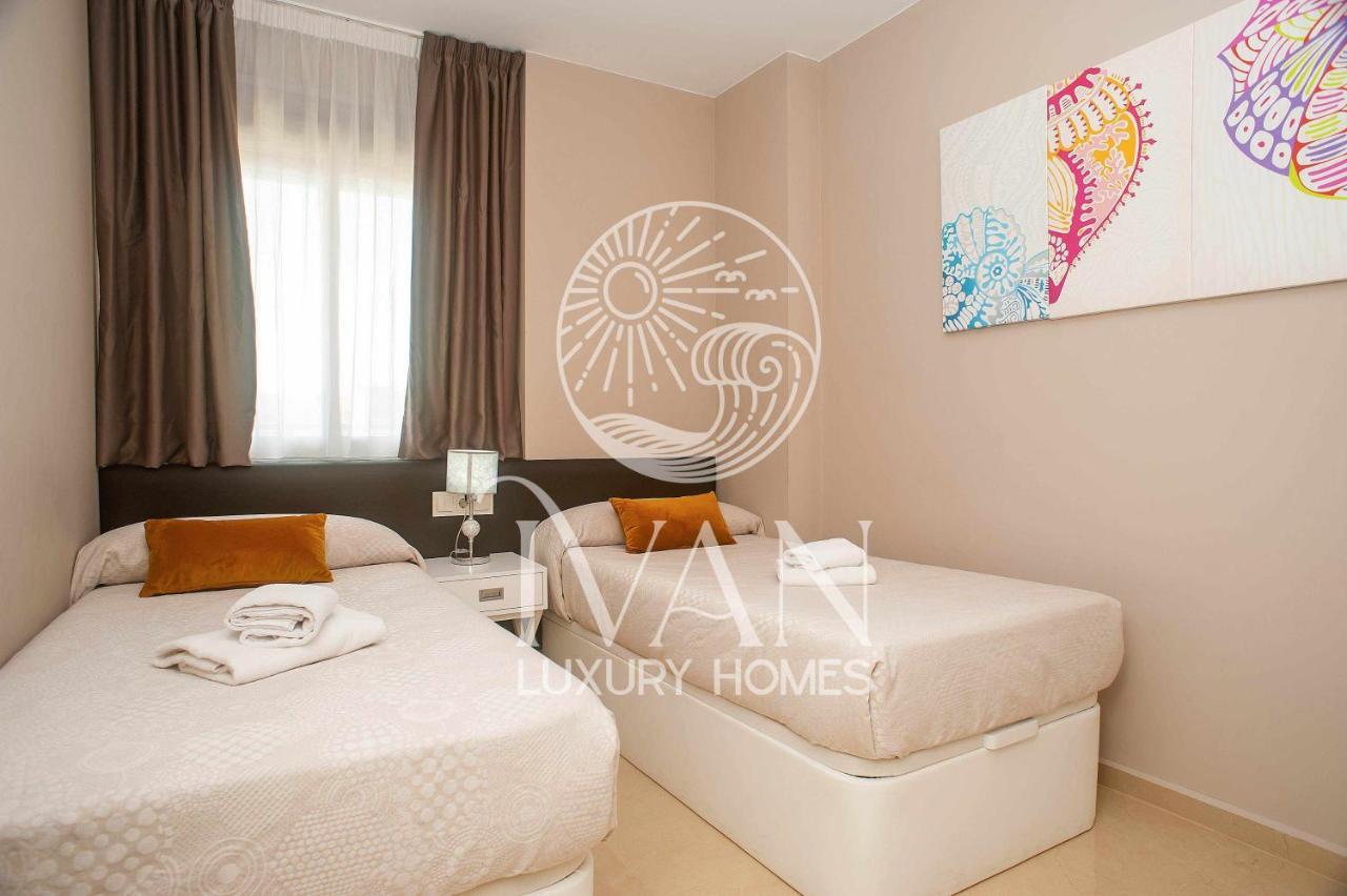 Casa Simion Ivan Luxury Homes 10ªplta Norte 1ªlinea Oropesa del Mar Esterno foto
